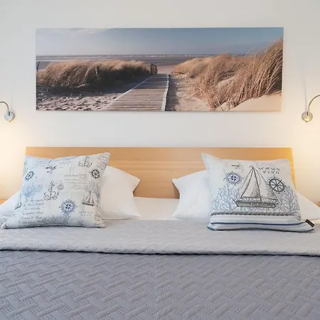 Nien 2 Wildrose Daire