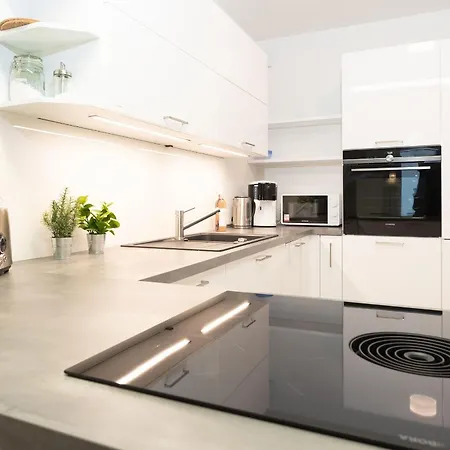 Nien 2 Wildrose Grömitz